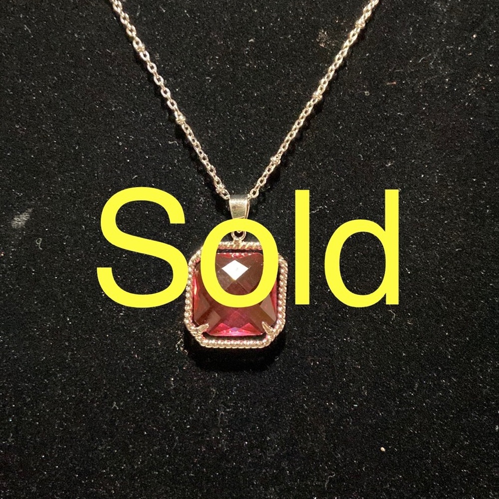 Swarovski crystal read pendant necklace new perfect gift for Christmas